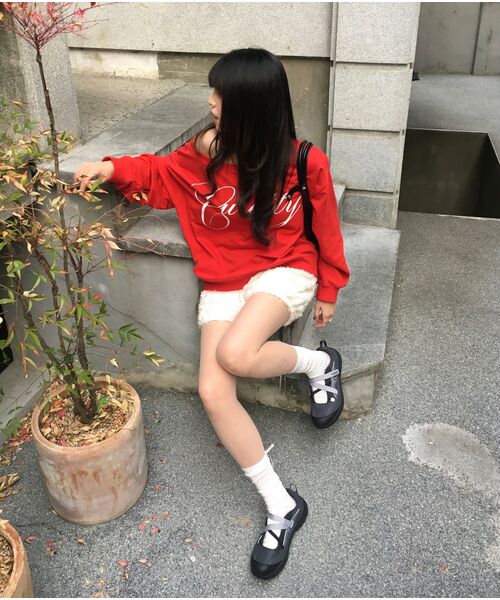 CURETTY（キュリティ）の「C LOGO GRAPHIC OFF-SHOULDER SWEATSHIRT_RED（スウェット・レディース・レッド・SMALL）」の4枚目の写真