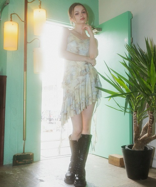 SPIRALGIRL（スパイラルガール）の「ティアードデザインイレヘムキャミワンピース（ワンピース・レディース・ブラウン/イエロー・FREE）」の3枚目の写真