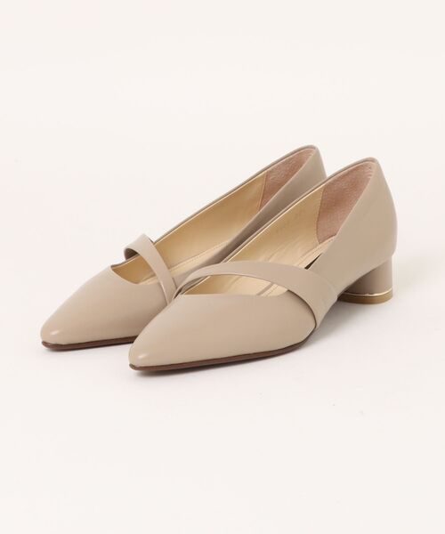 MACKINTOSH LONDON(マッキントッシュ ロンドン)の「ポインテッドトゥアシンメトリーストラップパンプス(パンプス・レディース・ベージュ/ブラック・22.5cm/23.0cm/23.5cm/24.0cm/24.5cm)」の2枚目の写真