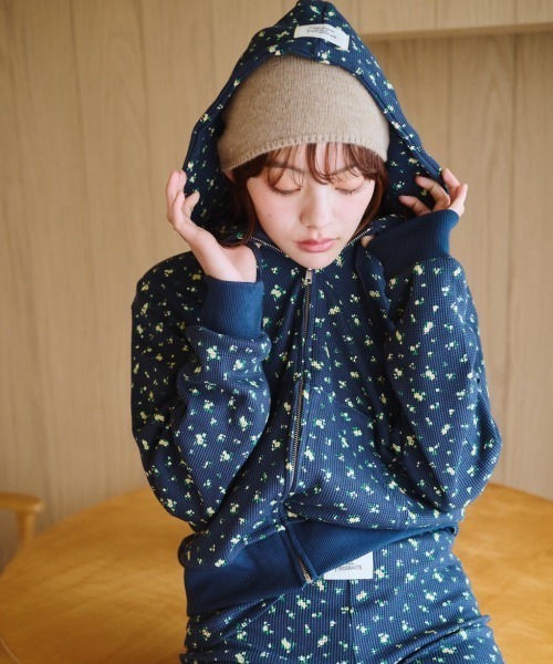小さなお花畑のジップフーディ、芽心／common gull products 小さなお花畑のジップフーディ、芽心（Tシャツ/カットソー）｜common