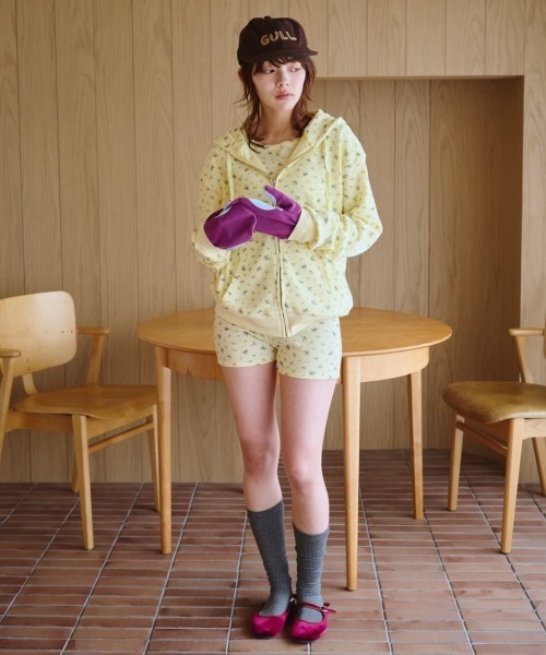 common gull products.（コモンガルプロダクツ）の「小さなお花畑の
