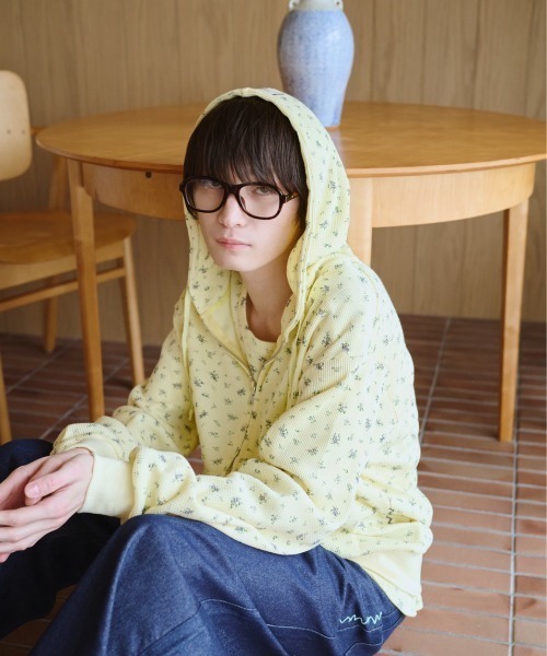 小さなお花畑のジップフーディ、芽心／common gull products 小さなお花畑のジップフーディ、芽心（Tシャツ/カットソー）｜common