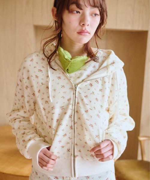 小さなお花畑のジップフーディ、芽心／common gull products 小さなお花畑のジップフーディ、芽心（Tシャツ/カットソー）｜common