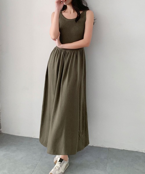 LOWO(ロワ)の「ノースリーブ ウエスト切替 マキシワンピース(ワンピース・レディース・アイボリー/チャコールグレー/ベージュ/カーキ/ブラック・FREE)」の14枚目の写真