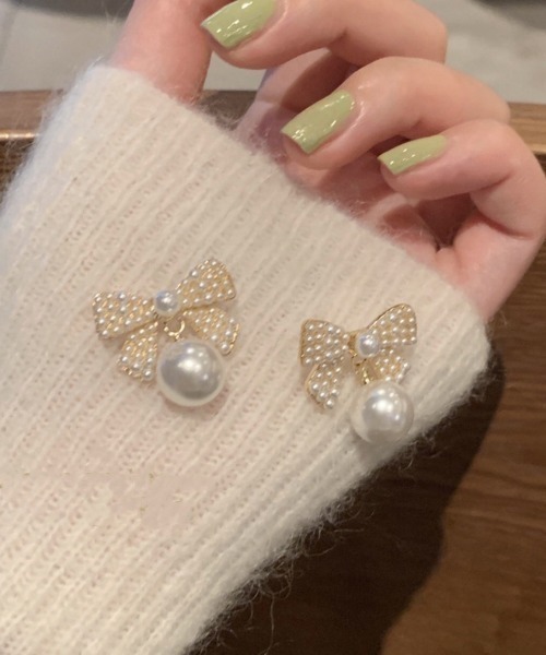 Feliz(フェリス)の「ビジュー×パールピアスアソート(ピアス(両耳用)・レディース・カリビアンブルー/その他3/その他2/その他1/その他4・FREE)」の7枚目の写真