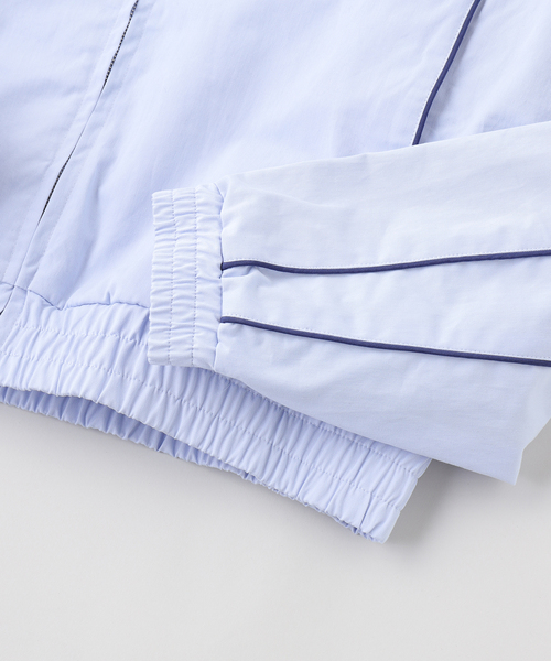 WISM（ウィズム）の「GRAND COLLECTION / グランド コレクション HARRINGTON JACKET WITH PIPING（その他アウター・メンズ・ライトブルー・LARGE/MEDIUM）」の4枚目の写真