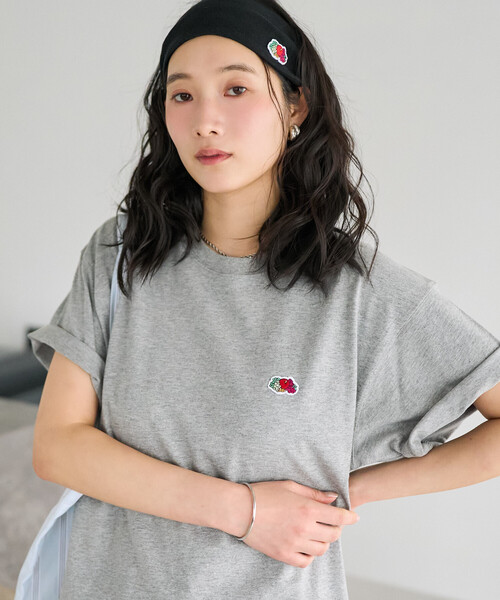FREAK'S STORE(フリークスストア)の「FRUIT OF THE LOOM × FREAK'S STORE/フルーツオブザルーム 別注 ラズベリープリント ビッグシルエットTシャツ(Tシャツ/カットソー・レディース・オフホワイト/ライトグレー/ブラック・フリ-)」の7枚目の写真