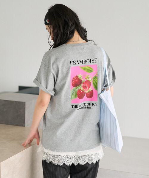 FREAK'S STORE(フリークスストア)の「FRUIT OF THE LOOM × FREAK'S STORE/フルーツオブザルーム 別注 ラズベリープリント ビッグシルエットTシャツ(Tシャツ/カットソー・レディース・オフホワイト/ライトグレー/ブラック・フリ-)」の16枚目の写真