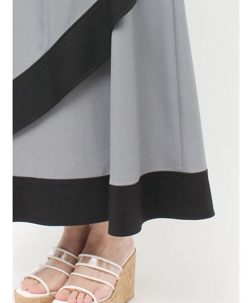 MERCURYDUO（マーキュリーデュオ）の「バイカラーフレアスカート（スカート・レディース・グレー/ベージュ・MEDIUM/SMALL）」の10枚目の写真