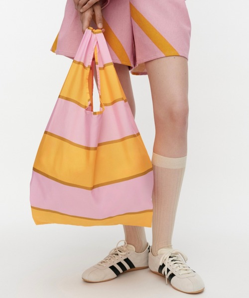 marimekko(マリメッコ)の「Galleria / Smartbag(エコバッグ/サブバッグ・レディース・オレンジ・FREE)」の1枚目の写真