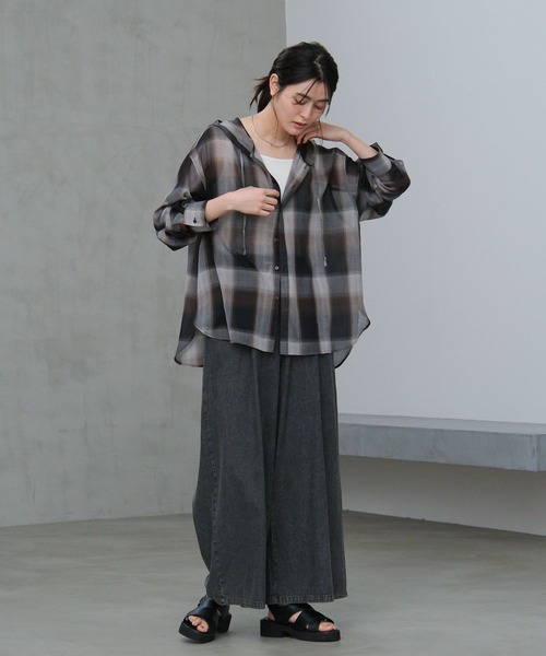 LAKOLE（ラコレ）の「イージーワイドデニム / 654276（デニムパンツ・レディース・ベージュ/ブラック/ライトブルー・LARGE/MEDIUM）」の9枚目の写真