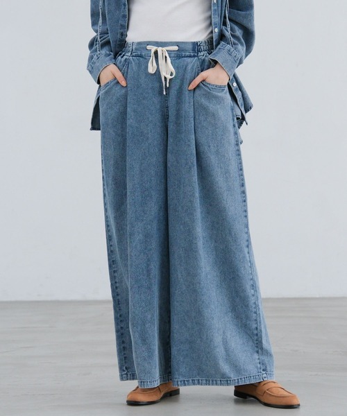 LAKOLE（ラコレ）の「イージーワイドデニム / 654276（デニムパンツ・レディース・ベージュ/ブラック/ライトブルー・LARGE/MEDIUM）」の18枚目の写真