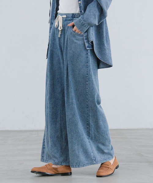 LAKOLE（ラコレ）の「イージーワイドデニム / 654276（デニムパンツ・レディース・ベージュ/ブラック/ライトブルー・LARGE/MEDIUM）」の19枚目の写真