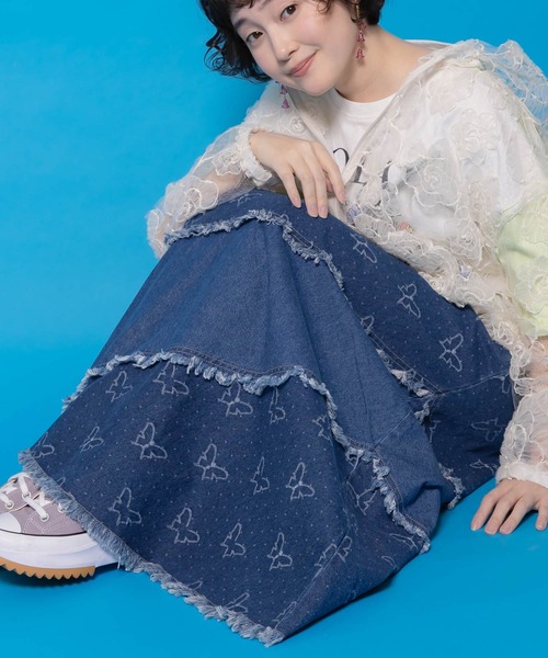 ScoLar(スカラー)の「161654:蝶刺繍or配色 スパイラル切替フリンジデニムスカート(デニムスカート・レディース・ネイビー/ブルー・M)」の18枚目の写真