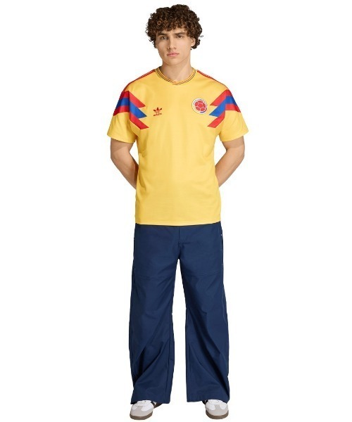 adidas(アディダス)の「adidas originals Colombia National Team 1990 Away Uniform(アディダスオリジナルス コロンビア代表 1990 アウェイ ユニフォーム)(Tシャツ/カットソー・メンズ・イエロー系・SMALL/MEDIUM/X-LARGE/LARGE/XX-LARGE)」の6枚目の写真