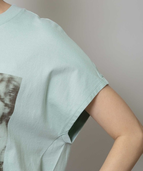 Munich(ミューニック)の「フラワーフォトプリントTシャツ(Tシャツ/カットソー・レディース・ミント/ダークベージュ/ホワイト・FREE)」の11枚目の写真