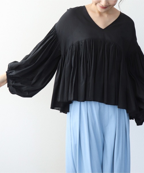 Jines（ジネス）の「コットンボイルボリュームブラウス（シャツ/ブラウス・レディース・ブラック/ホワイト/ブラウン/グリーン・38）」の3枚目の写真