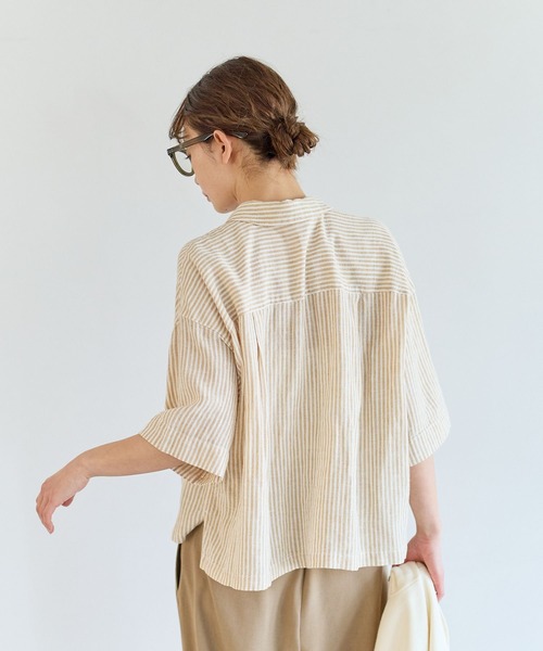 BAYFLOW(ベイフロー)の「リネンクロップド半袖シャツ(シャツ/ブラウス・レディース・グレー/オフホワイト/イエロー/ミント/ライラック/グリーン系/ライラック系/シルバーグレー・FREE)」の15枚目の写真