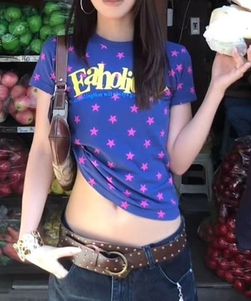 ViViDAY(ビビデー)の「フロント英字ロゴ 星柄ショートtシャツ(Tシャツ/カットソー・レディース・ブルー/ピンク/ブラウン/ミント・M)」の21枚目の写真