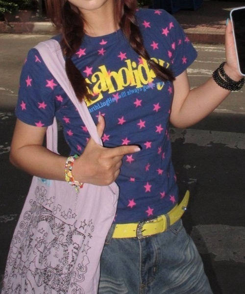 ViViDAY(ビビデー)の「フロント英字ロゴ 星柄ショートtシャツ(Tシャツ/カットソー・レディース・ブルー/ピンク/ブラウン/ミント・M)」の11枚目の写真