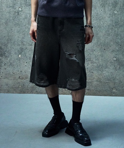 LANDNESS(ランドネス)の「【LANDNESS/ランドネス】VINTAGE DISTRESSED WIDE DENIM HALF PANTS/ヴィンテージダメージワイドデニムハーフパンツ(デニムパンツ・メンズ・インディゴブルー/ブラック・L/M/S)」の2枚目の写真