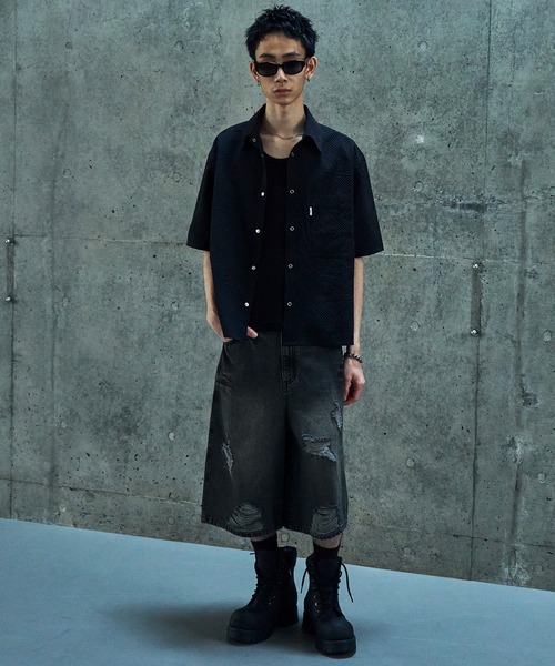 LANDNESS(ランドネス)の「【LANDNESS/ランドネス】VINTAGE DISTRESSED WIDE DENIM HALF PANTS/ヴィンテージダメージワイドデニムハーフパンツ(デニムパンツ・メンズ・インディゴブルー/ブラック・L/M/S)」の4枚目の写真