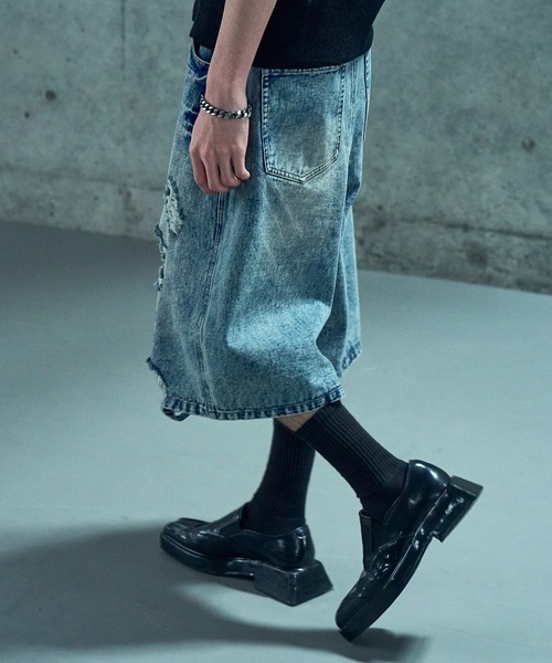 LANDNESS(ランドネス)の「【LANDNESS/ランドネス】VINTAGE DISTRESSED WIDE DENIM HALF PANTS/ヴィンテージダメージワイドデニムハーフパンツ(デニムパンツ・メンズ・インディゴブルー/ブラック・L/M/S)」の10枚目の写真