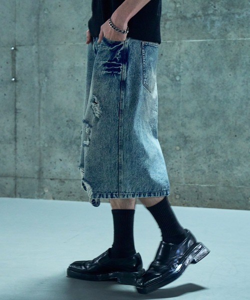 LANDNESS(ランドネス)の「【LANDNESS/ランドネス】VINTAGE DISTRESSED WIDE DENIM HALF PANTS/ヴィンテージダメージワイドデニムハーフパンツ(デニムパンツ・メンズ・インディゴブルー/ブラック・L/M/S)」の11枚目の写真