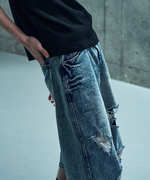LANDNESS(ランドネス)の「【LANDNESS/ランドネス】VINTAGE DISTRESSED WIDE DENIM HALF PANTS/ヴィンテージダメージワイドデニムハーフパンツ(デニムパンツ・メンズ・インディゴブルー/ブラック・L/M/S)」の17枚目の写真