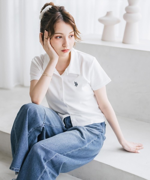 U.S. POLO ASSN.(ユーエスポロアッスン)の「U.S. POLO ASSN. ユーエスポロアッスン W's ショート丈ワンポイントロゴ刺繍スムース半袖シャツ(シャツ/ブラウス・レディース・ベージュ/ブラック×ホワイト/ブラウン/ブラック/オフホワイト・M/L)」の11枚目の写真
