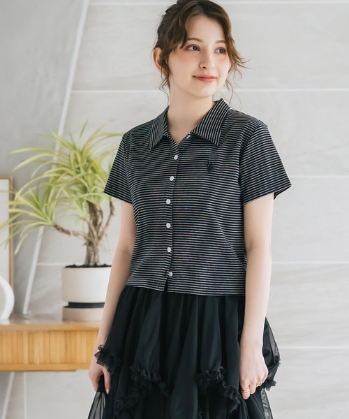 U.S. POLO ASSN.(ユーエスポロアッスン)の「U.S. POLO ASSN. ユーエスポロアッスン W's ショート丈ワンポイントロゴ刺繍スムース半袖シャツ(シャツ/ブラウス・レディース・ベージュ/ブラック×ホワイト/ブラウン/ブラック/オフホワイト・M/L)」の20枚目の写真