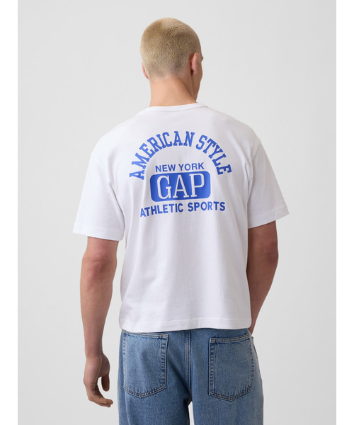 GAP(ギャップ)の「ヘビーウェイト GAPロゴ リラックスフィット クロップドTシャツ(Tシャツ/カットソー・メンズ・ネイビー/ホワイト/レッド/ブルー/ブラック/グリーン・XS/XL/L/M/S)」の2枚目の写真