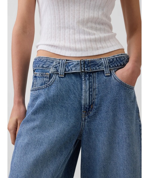 GAP(ギャップ)の「ハイライズ ベルト バレル キュロットデニム(デニムパンツ・レディース・インディゴブルー・26/25/24/30/29/28/27/23)」の3枚目の写真