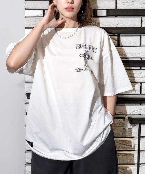 Candlestick(キャンドルスティック)の「クロス モチーフ ワッペン刺繍 ワイドシルエット ストレッチ 半袖T(Tシャツ/カットソー・レディース・ホワイト/スミクロ/ブラック・M/L)」の5枚目の写真