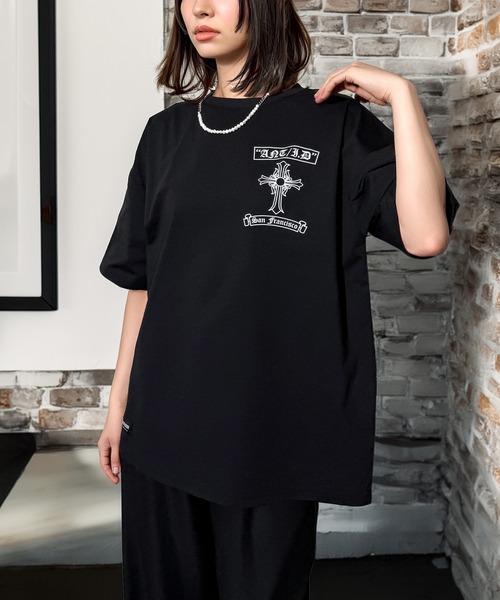 Candlestick(キャンドルスティック)の「クロス モチーフ ワッペン刺繍 ワイドシルエット ストレッチ 半袖T(Tシャツ/カットソー・レディース・ホワイト/スミクロ/ブラック・M/L)」の11枚目の写真