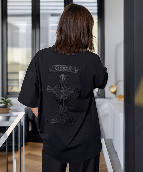 Candlestick(キャンドルスティック)の「クロス モチーフ ワッペン刺繍 ワイドシルエット ストレッチ 半袖T(Tシャツ/カットソー・レディース・ホワイト/スミクロ/ブラック・M/L)」の12枚目の写真