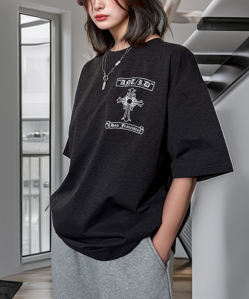 Candlestick(キャンドルスティック)の「クロス モチーフ ワッペン刺繍 ワイドシルエット ストレッチ 半袖T(Tシャツ/カットソー・レディース・ホワイト/スミクロ/ブラック・M/L)」の15枚目の写真