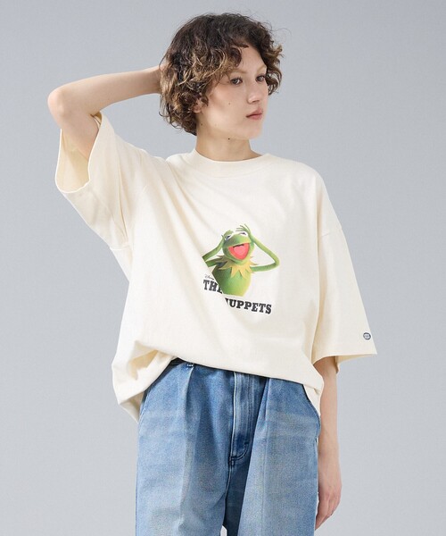 DISCUS(ディスカス)の「【DISCUS ATHLETIC / ディスカス】THE MUPPETS / ザ マペッツ プリント半袖Tシャツ / ユニセックス(Tシャツ/カットソー・メンズ・ホワイト系その他2/ブラック系その他/ホワイト系その他/ブラック系その他2・フリー)」の1枚目の写真