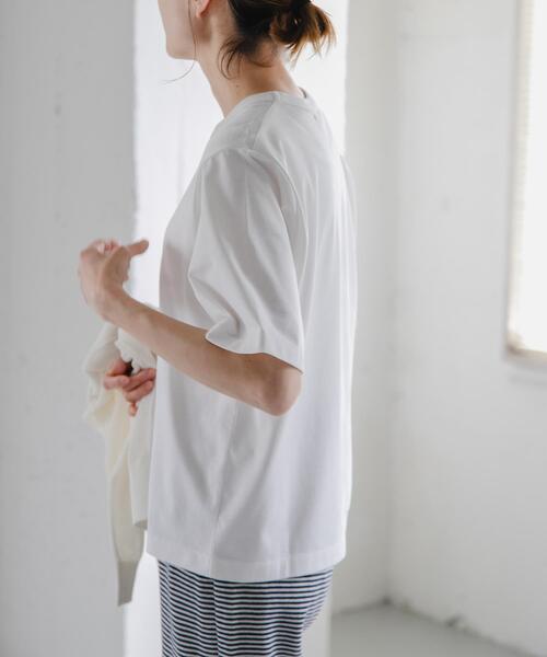 FORK&SPOON(フォークアンドスプーン)の「FORK&SPOON BASIC5/S T-SHIRTS(Tシャツ/カットソー・レディース・パープル/オフホワイト/ブラック/ブラウン・1)」の5枚目の写真