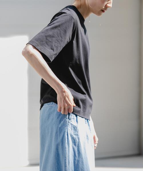 FORK&SPOON(フォークアンドスプーン)の「FORK&SPOON BASIC5/S T-SHIRTS(Tシャツ/カットソー・レディース・パープル/オフホワイト/ブラック/ブラウン・1)」の14枚目の写真