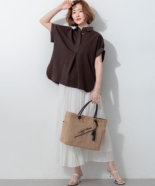 23区 L(ニジュウサンクオオキイサイズ)の「ファインツイストポンチ スキッパー カットソー(Tシャツ/カットソー・レディース・ダークブラウン系/ベージュ系/ネイビー系・44/46)」の7枚目の写真