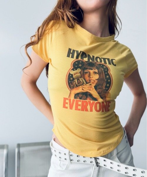 Y2K SYNAPSE FACTORY（ワイツーケー シナプスファクトリー）の「【Y2Kガール】ピタTシャツ（Tシャツ/カットソー・レディース・イエロー/ホワイト・FREE）」の5枚目の写真