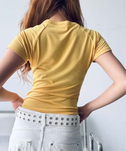 Y2K SYNAPSE FACTORY（ワイツーケー シナプスファクトリー）の「【Y2Kガール】ピタTシャツ（Tシャツ/カットソー・レディース・イエロー/ホワイト・FREE）」の12枚目の写真