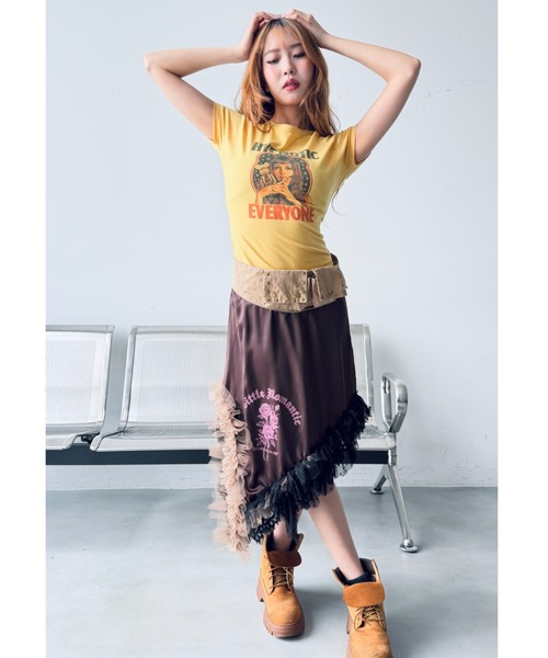 Y2K SYNAPSE FACTORY（ワイツーケー シナプスファクトリー）の「【Y2Kガール】ピタTシャツ（Tシャツ/カットソー・レディース・イエロー/ホワイト・FREE）」の16枚目の写真