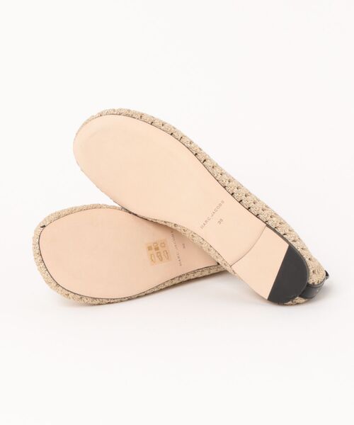 MARC JACOBS(マークジェイコブス)の「【NEW】THE CROCHET LACE UP BALLERINA/ザ クロシェ レース アップ バレリーナ(バレエシューズ・レディース・クリア/ゴールド系その他6・36/37)」の4枚目の写真