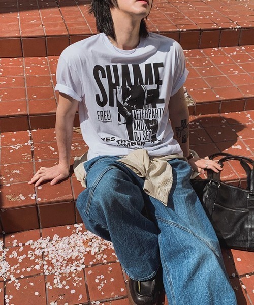 NOWLE(ノウル)の「【NOWLE】グランジ パンク グラフィックTシャツ 半袖 / バンドT風 ルーズT(Tシャツ/カットソー・メンズ・ホワイト・LARGE/MEDIUM/X-LARGE)」の3枚目の写真