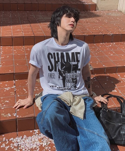 NOWLE(ノウル)の「【NOWLE】グランジ パンク グラフィックTシャツ 半袖 / バンドT風 ルーズT(Tシャツ/カットソー・メンズ・ホワイト・LARGE/MEDIUM/X-LARGE)」の4枚目の写真