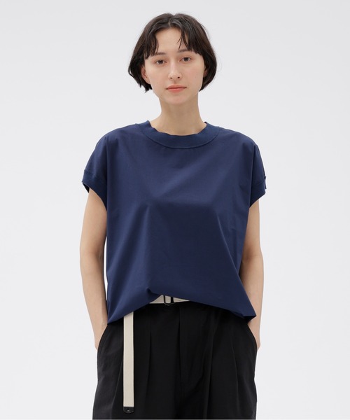 MHL.(エムエイチエル)の「GARMENT DYED COTTON POPLIN(シャツ/ブラウス・レディース・ネイビー/オフホワイト・2/1)」の1枚目の写真