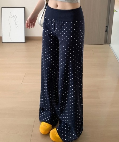 yuue' ( wear )(ユーイ)の「ドット柄ハイウエストセミフレアパンツ(その他パンツ・レディース・グレー/ネイビー/ブラウン・FREE)」の16枚目の写真