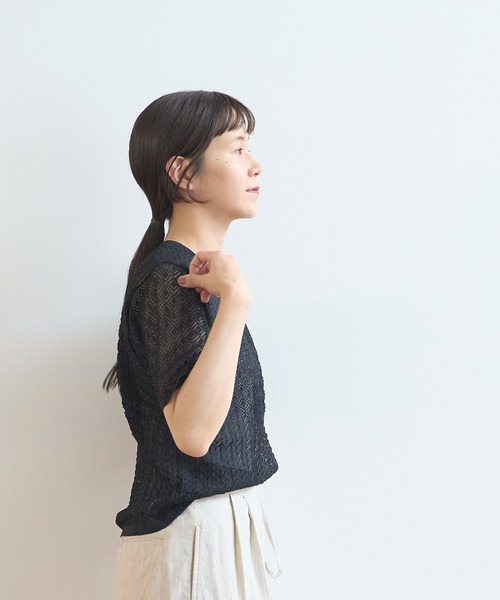 yuni(ユニ )の「12G和紙/pe 透かし編み T-shirt(ニット/セーター・レディース・ブラック/ホワイト・FREE)」の7枚目の写真
